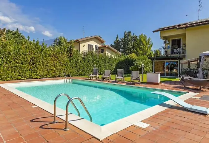 Nyaraló Villa Romano *
